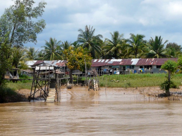 longhouse on Rejang River